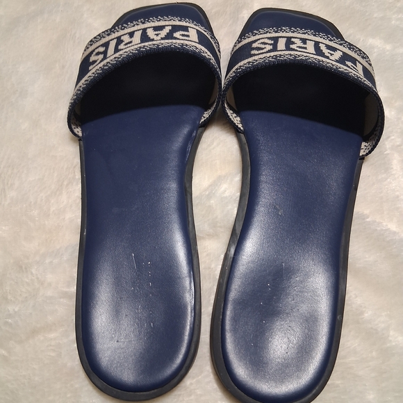Nicole Miller Blue and White Slide Sandals - Picture 4 of 7
